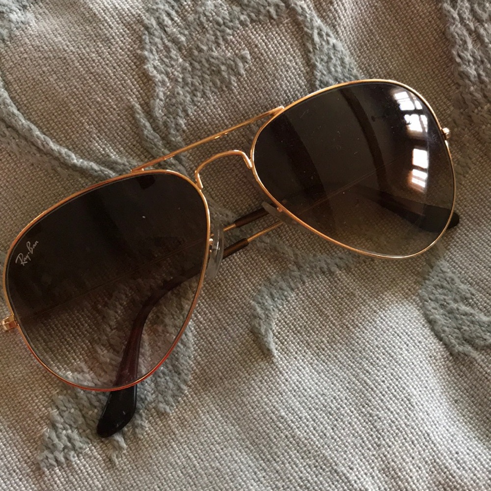 Ray ban gold aviator sunglasses!